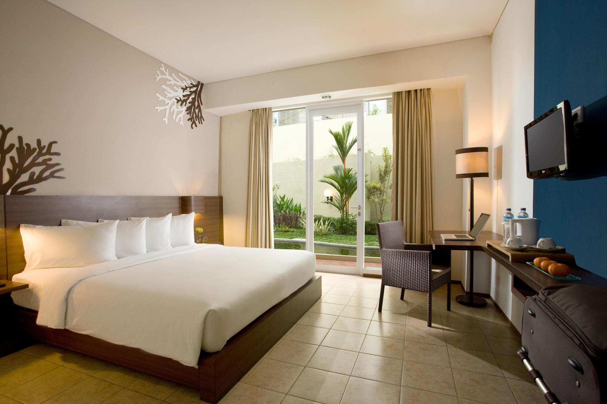 Hotel Santika Bangka Pangkal Pinang Extérieur photo